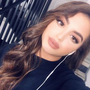 Meet your Posher, Didem